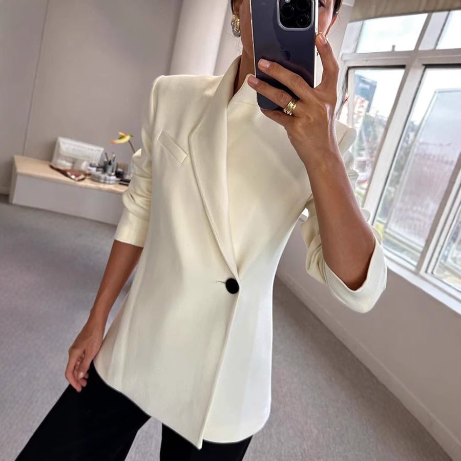 Sylvia Loose Fit Womens Blazer Notched Collar Product Image 01