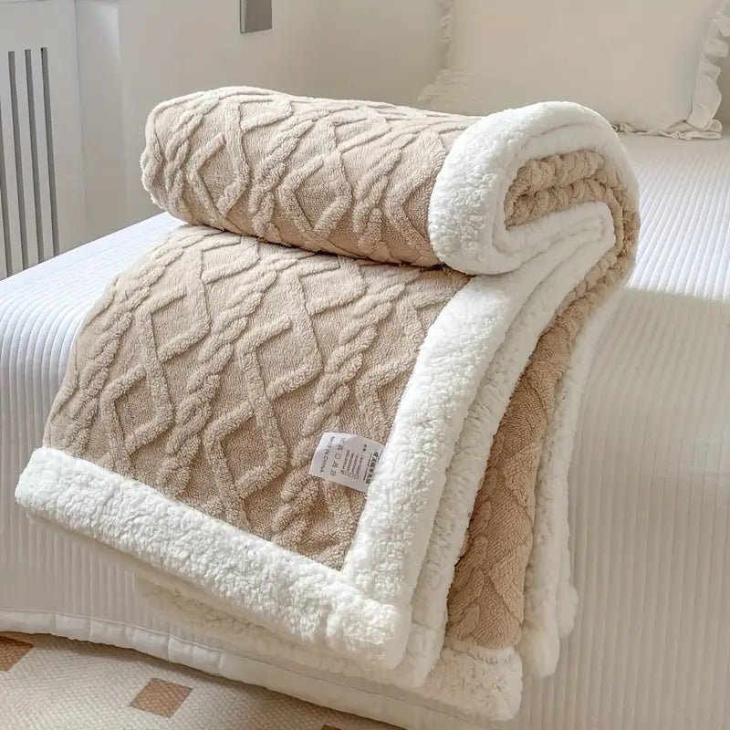 Ultra-Soft Sherpa Fleece Blanket for Year-Round Comfort – Versatile and Stylish 5