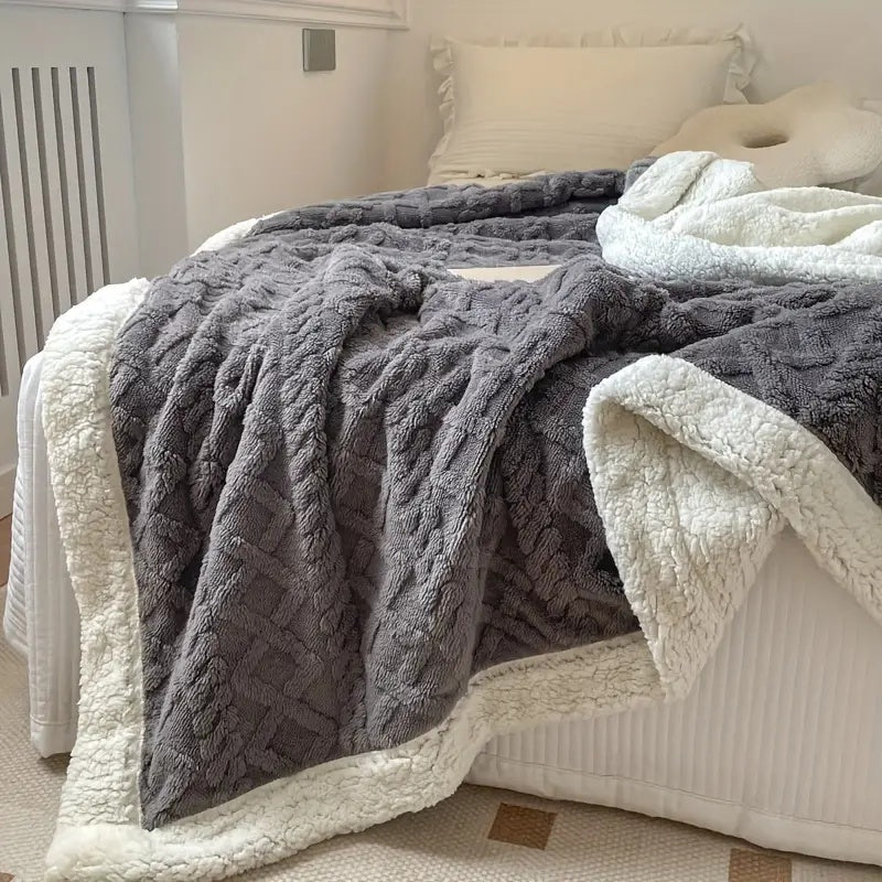 Ultra-Soft Sherpa Fleece Blanket for Year-Round Comfort – Versatile and Stylish 1