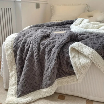 Ultra-Soft Sherpa Fleece Blanket for Year-Round Comfort – Versatile and Stylish 1