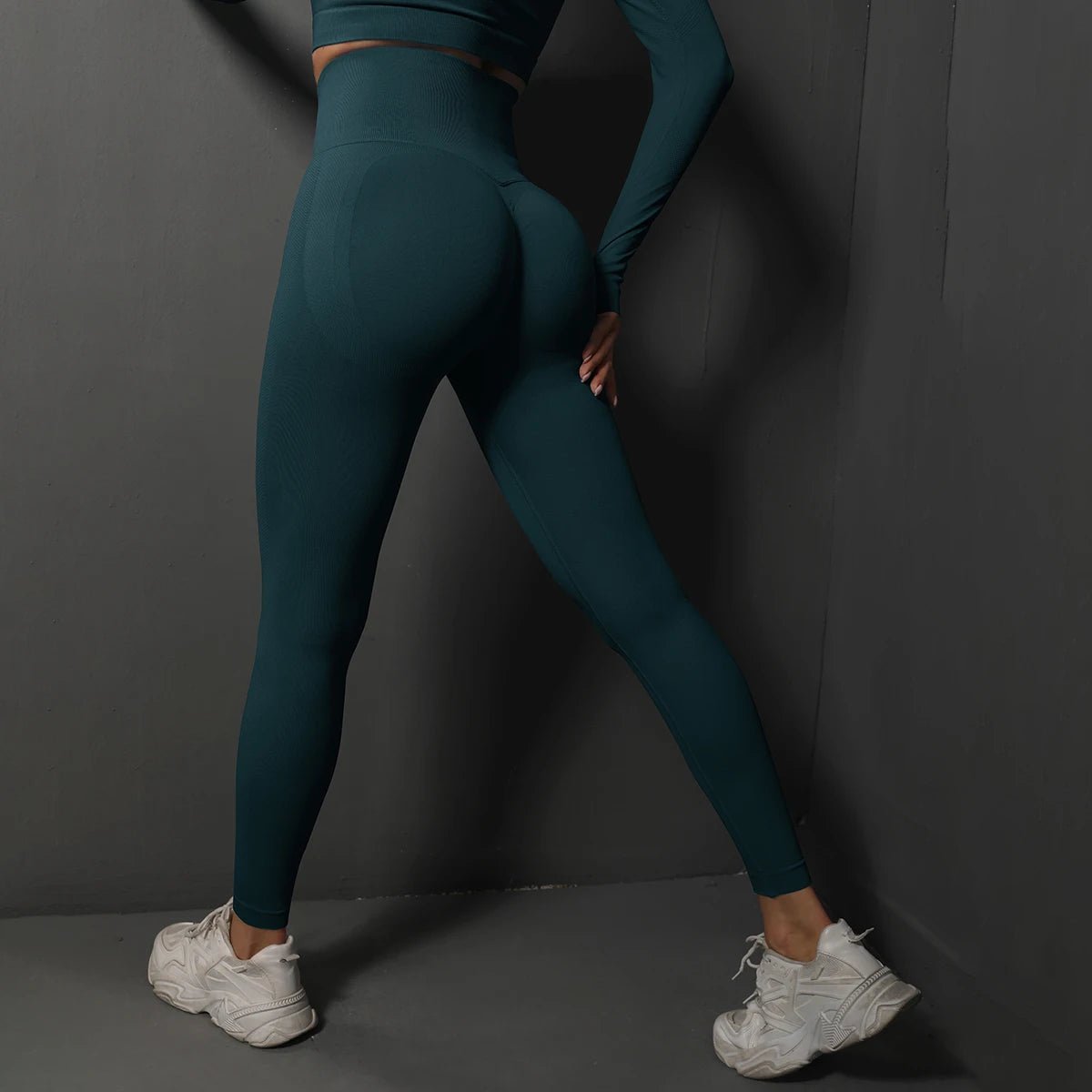 VeliraFlex™ — Sculpt Your Confidence with Every Move (Dark Green M) - | Zavonix