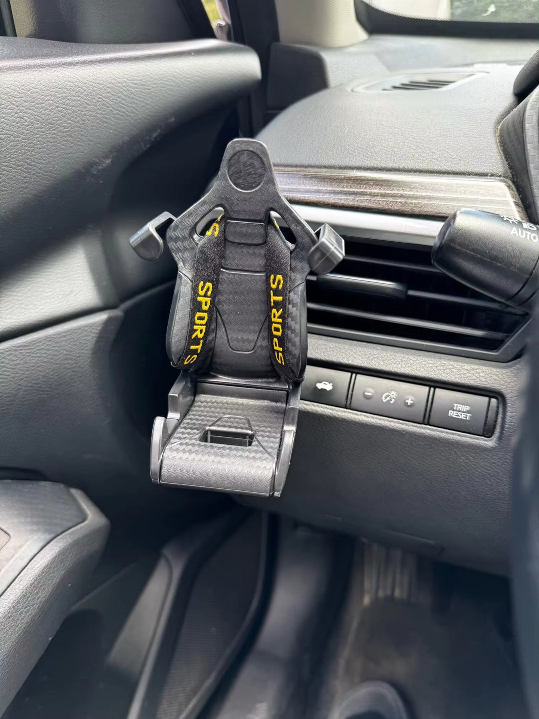 VentLock™ — Drive Stress-Free with a Grip That Never Lets Go