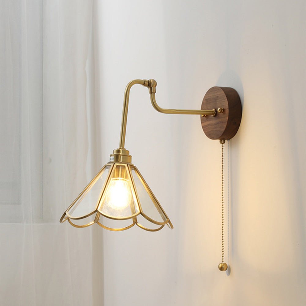 Vintage Brass Wall Light Sconce with Glass Shade – Elegant Indoor Fixture for Living Room and Bedroom 3