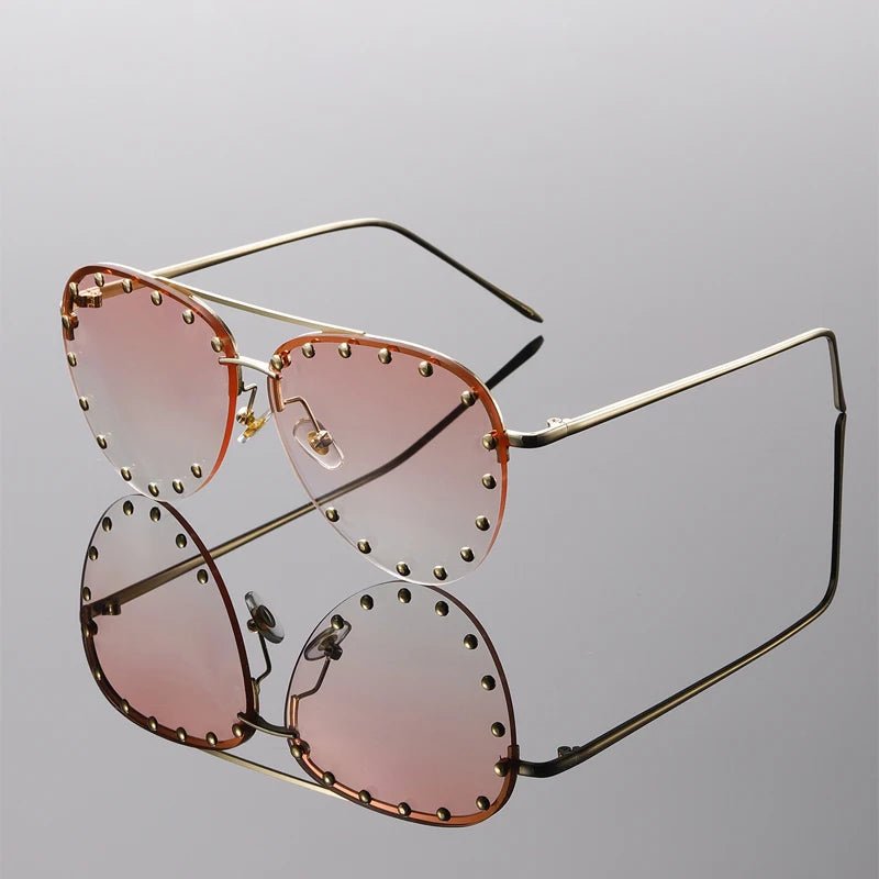 Viora — Gradient Polarized Sunglasses with UV 400 Protection (Pink ) - | Zavonix