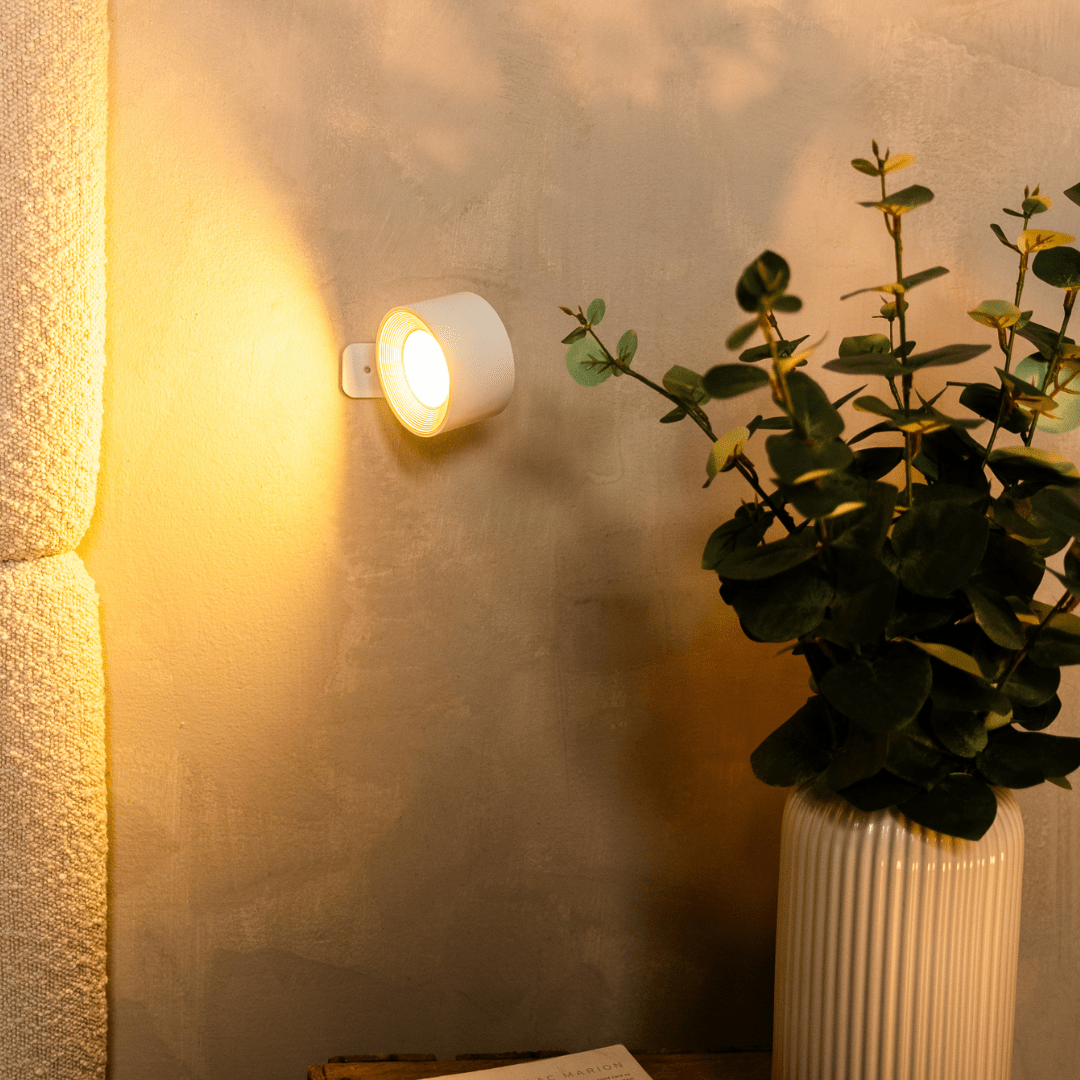 Wireless Wall Lamp | Create a refined atmosphere anywhere in seconds — no cables, no tools required