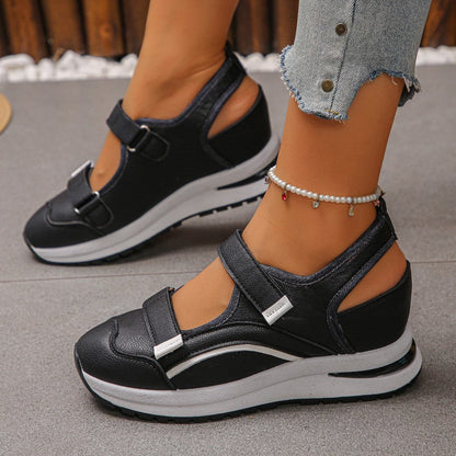 Wren Airflow Walking Shoes Product Image 02